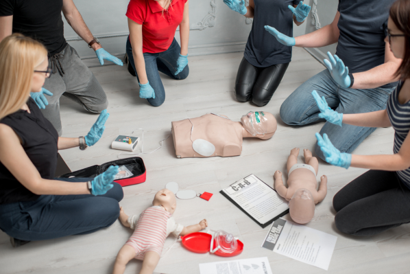 stay-away-moment-during-defibrillation